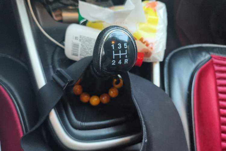 Used Ford Escort 2017 1.5L Manual Comfort Model Gear Lever