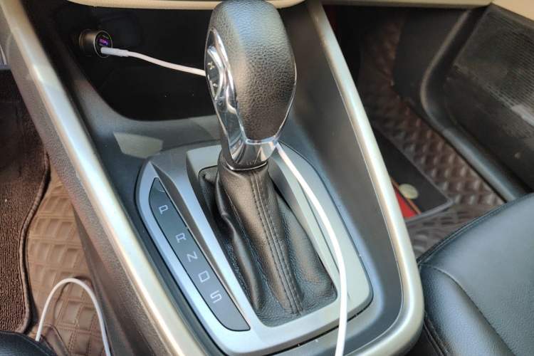Used Ford Escort 2017 Revised Version 1.5L Automatic Comfort Edition Gear Lever