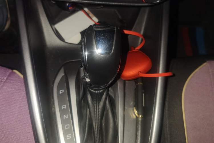 Used Ford Escort 2017 Happiness Edition 1.5L Automatic Fashion Version Gear Lever