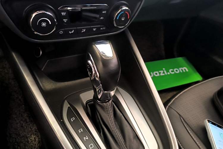 Used Ford Escort 2017 Happiness Edition 1.5L Automatic Fashion Version Gear Lever