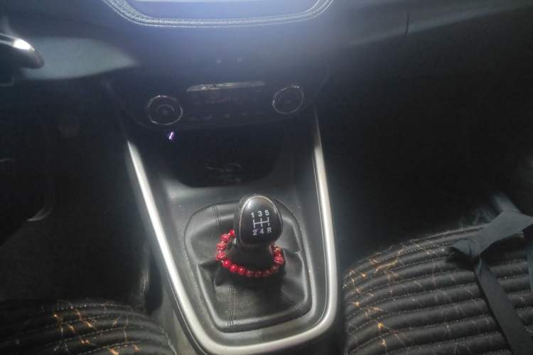 Used Ford Escort 2017 Happy Edition 1.5L Manual Fashion Model Gear Lever