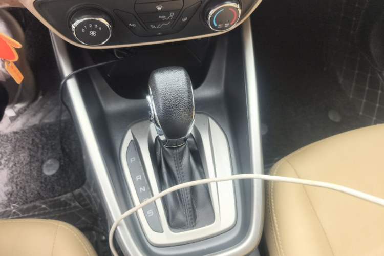 Used Ford Escort 2017 1.5L Automatic Comfort Model Gear Lever
