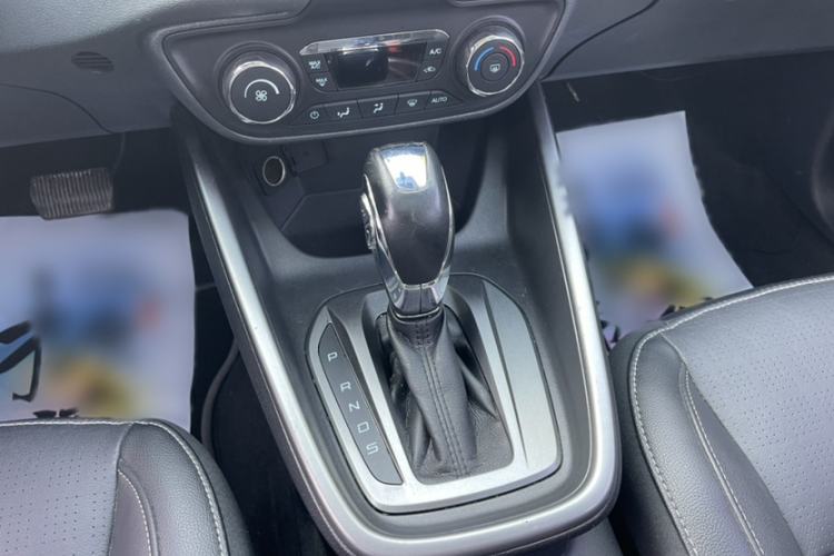 Used Ford Escort 2017 Happiness Edition 1.5L Automatic Fashion Version Gear Lever