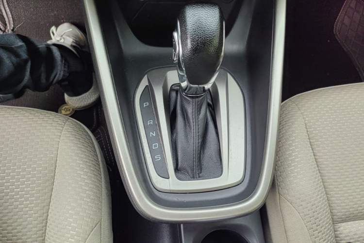 Used Ford Escort 2017 Revised Version 1.5L Automatic Comfort Edition Gear Lever