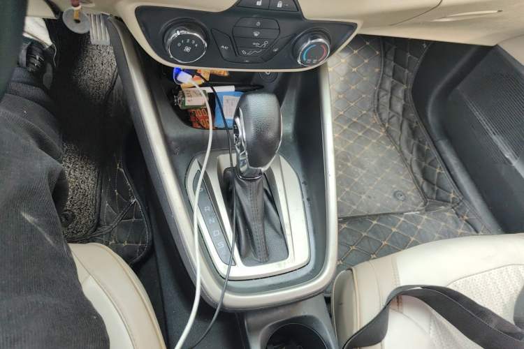 Used Ford Escort 2017 1.5L Automatic Comfort Model Gear Lever