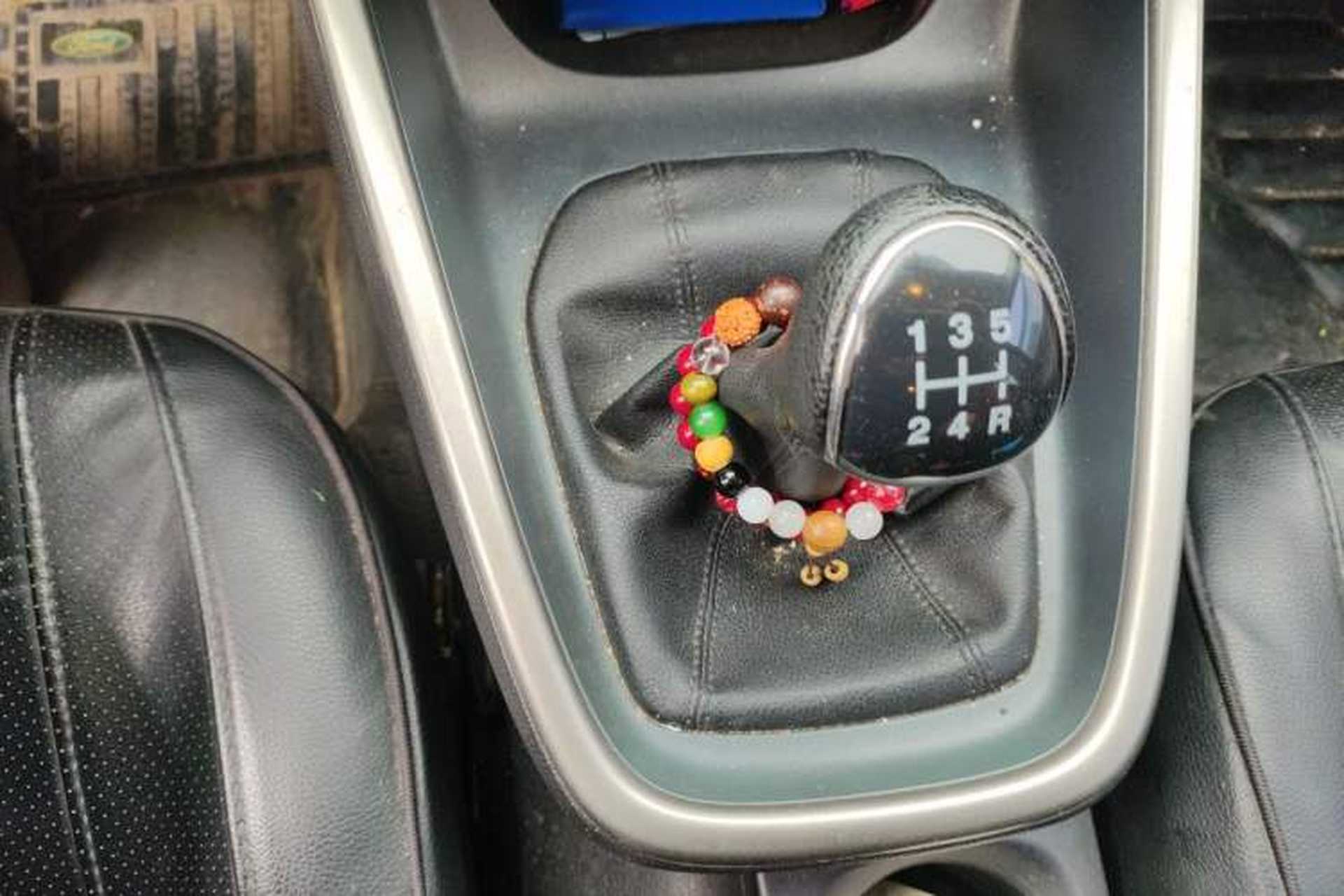 Used Ford Escort 2017 1.5L Manual Comfort Model Gear Lever