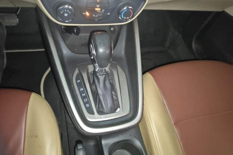 Used Ford Escort 2017 1.5L Automatic Comfort Model Gear Lever