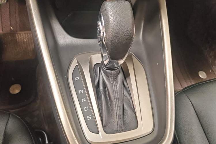 Used Ford Escort 2017 Revised Version 1.5L Automatic Comfort Edition Gear Lever