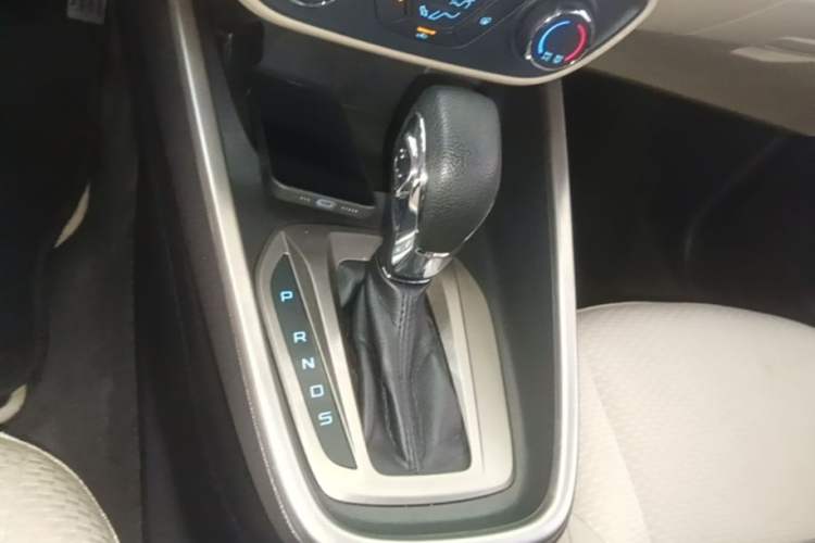 Used Ford Escort 2017 Revised Version 1.5L Automatic Comfort Edition Gear Lever