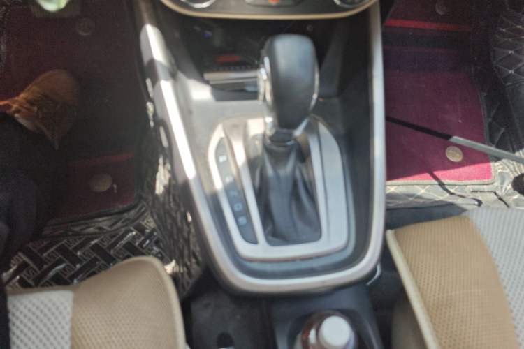 Used Ford Escort 2017 Revised Version 1.5L Automatic Comfort Edition Gear Lever
