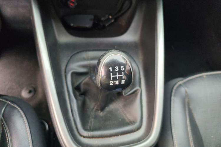 Used Ford Escort 2017 Happy Edition 1.5L Manual Fashion Model Gear Lever
