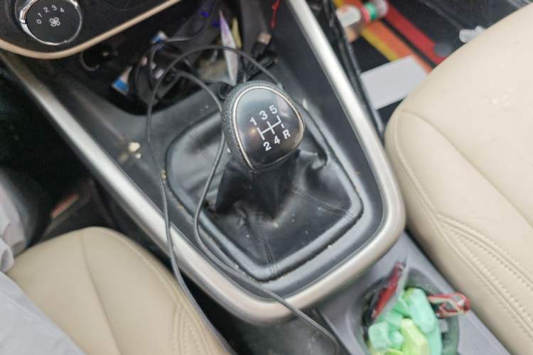 Used Ford Escort 2017 Revised Version 1.5L Manual Comfort Edition Gear Lever