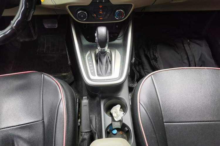 Used Ford Escort 2017 Revised Version 1.5L Automatic Comfort Edition Gear Lever