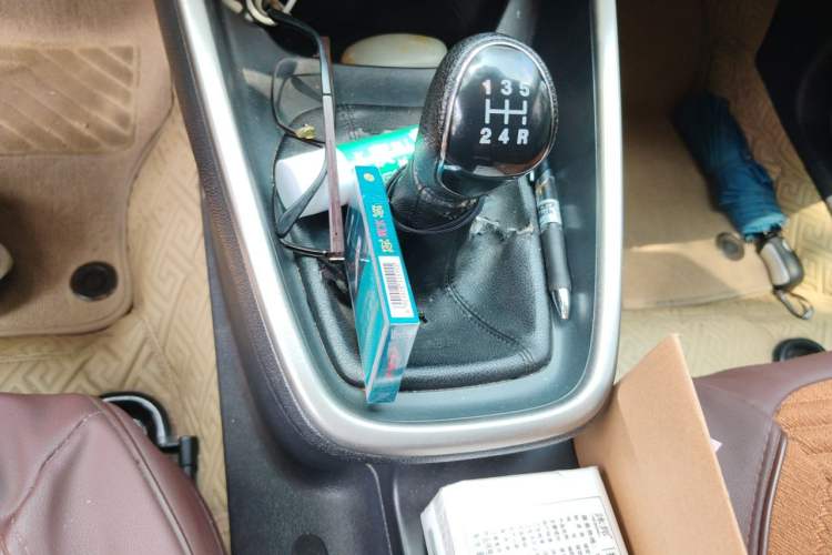 Used Ford Escort 2017 1.5L Manual Comfort Model Gear Lever