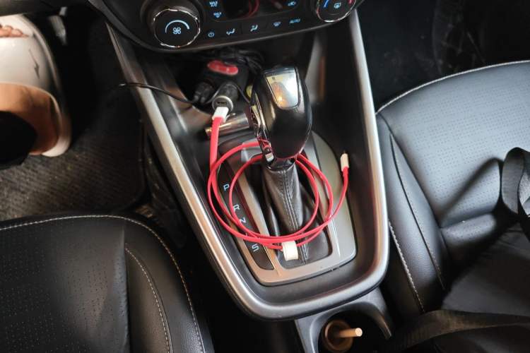 Used Ford Escort 2017 Happiness Edition 1.5L Automatic Fashion Version Gear Lever