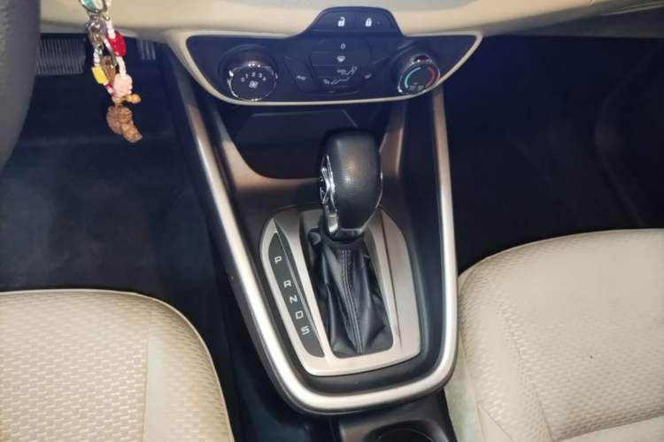 Used Ford Escort 2017 Revised Version 1.5L Automatic Comfort Edition Gear Lever