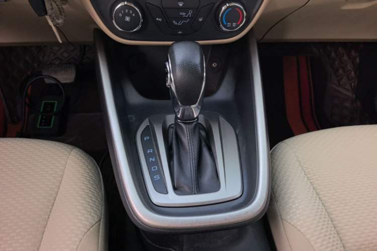 Used Ford Escort 2017 Revised Version 1.5L Automatic Comfort Edition Gear Lever
