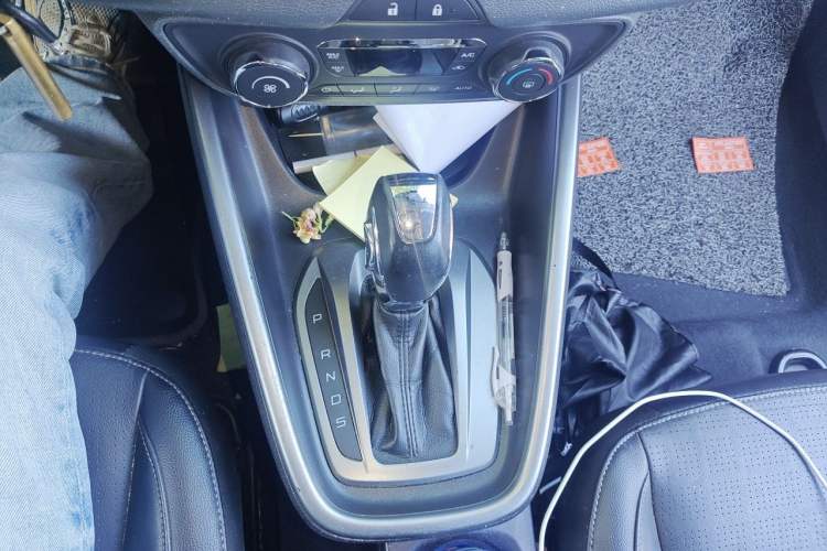 Used Ford Escort 2017 1.5L Automatic Comfort Model Gear Lever