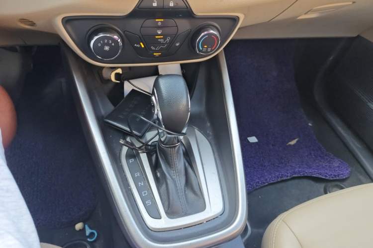 Used Ford Escort 2017 Revised Version 1.5L Automatic Comfort Edition Gear Lever