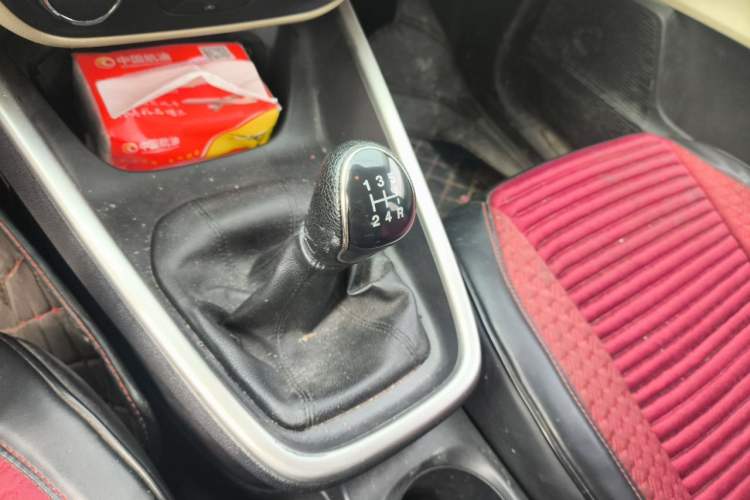 Used Ford Escort 2017 Revised Version 1.5L Manual Comfort Edition Gear Lever