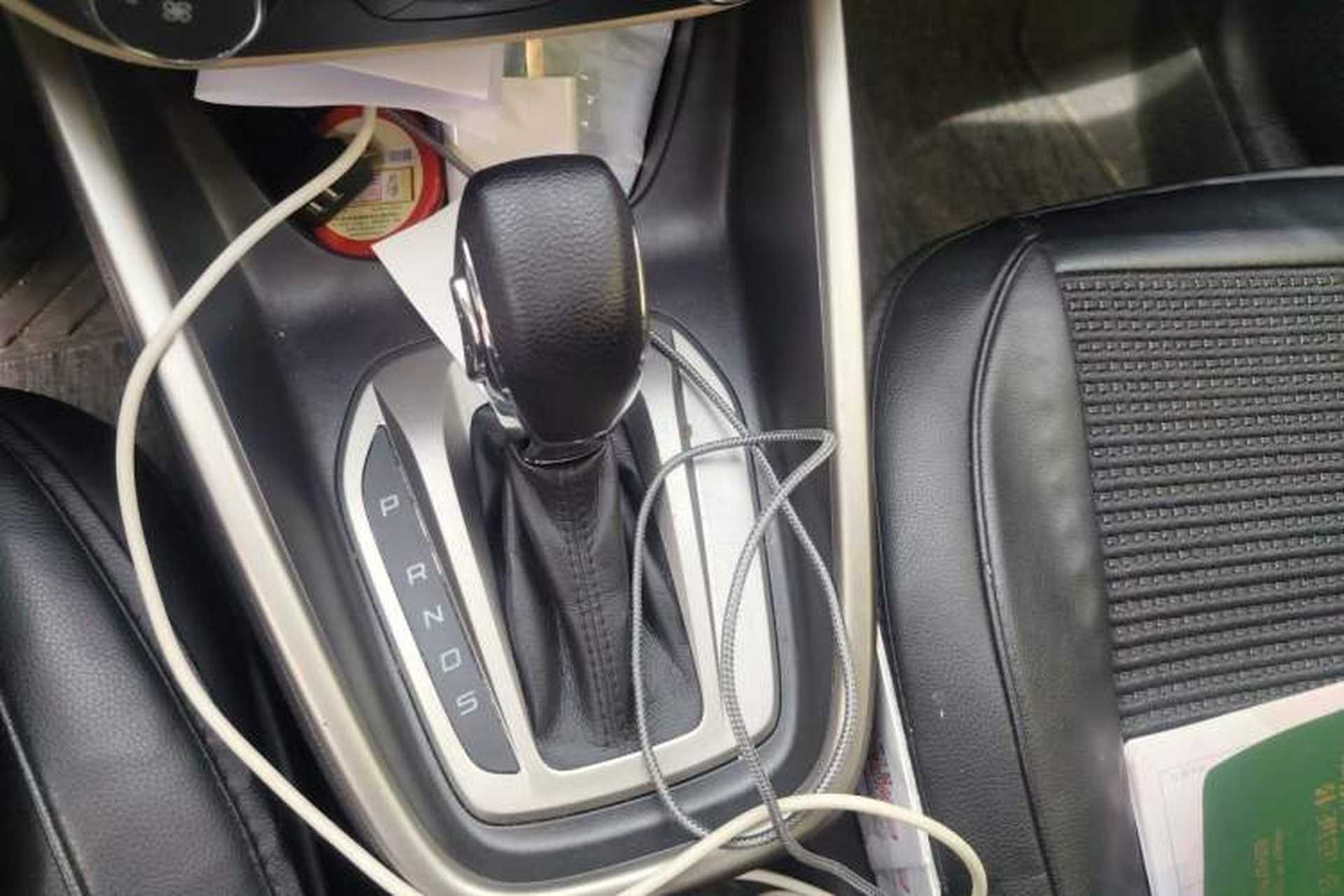 Used Ford Escort 2017 Revised Version 1.5L Automatic Comfort Edition Gear Lever