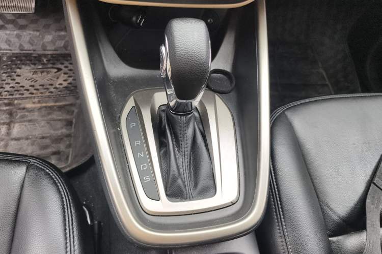 Used Ford Escort 2017 Revised Version 1.5L Automatic Comfort Edition Gear Lever