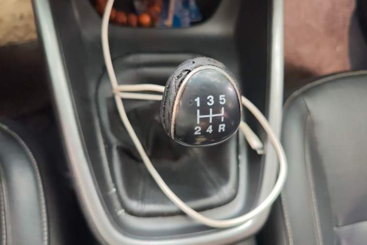 Used Ford Escort 2017 Happy Edition 1.5L Manual Fashion Model Gear Lever
