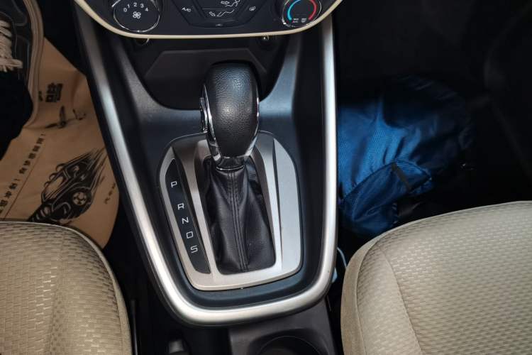 Used Ford Escort 2017 1.5L Automatic Comfort Model Gear Lever