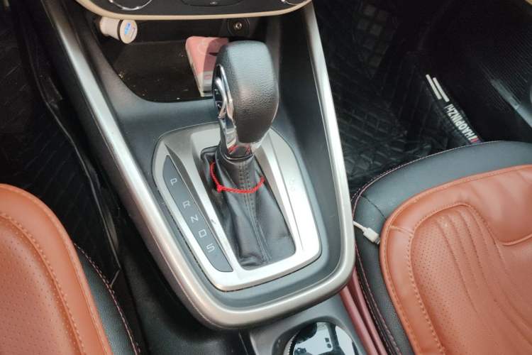 Used Ford Escort 2017 Revised Version 1.5L Automatic Comfort Edition Gear Lever