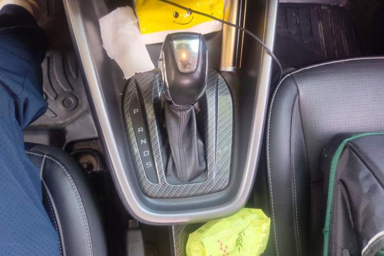 Used Ford Escort 2017 Happiness Edition 1.5L Automatic Fashion Version Gear Lever