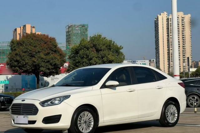 Ojetý Ford Escort 2017 Revised Version 1.5L Automatic Comfort Edition