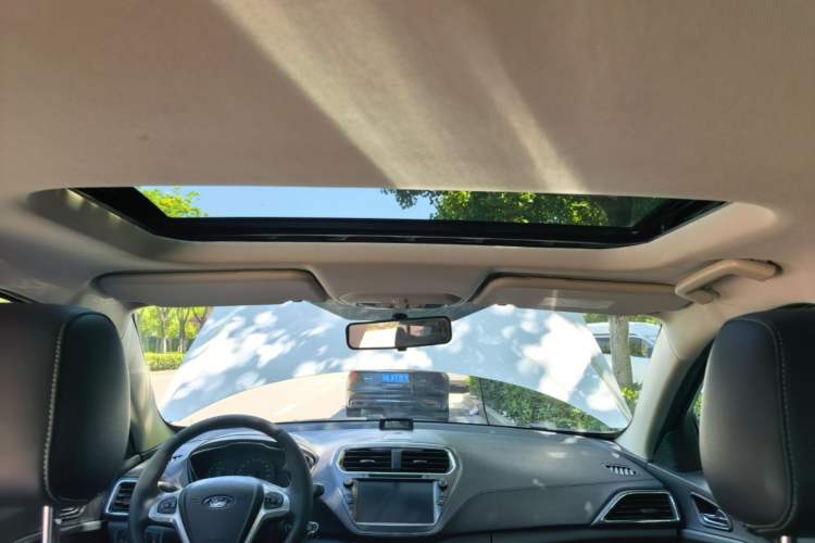 Used Ford Escort 2017 Happiness Edition 1.5L Automatic Fashion Version Headliner