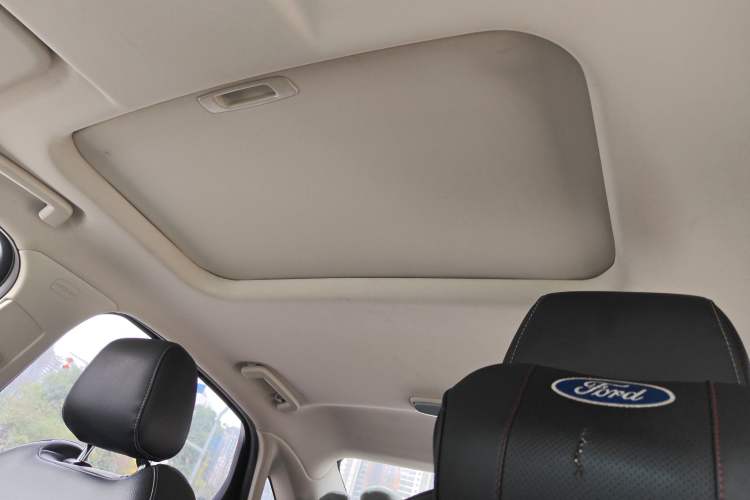 Used Ford Escort 2017 Happiness Edition 1.5L Automatic Fashion Version Headliner