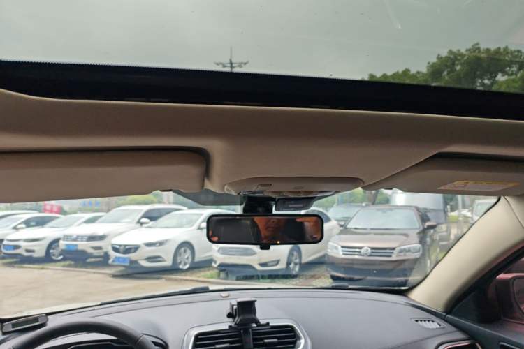 Used Ford Escort 2017 Happiness Edition 1.5L Automatic Fashion Version Headliner