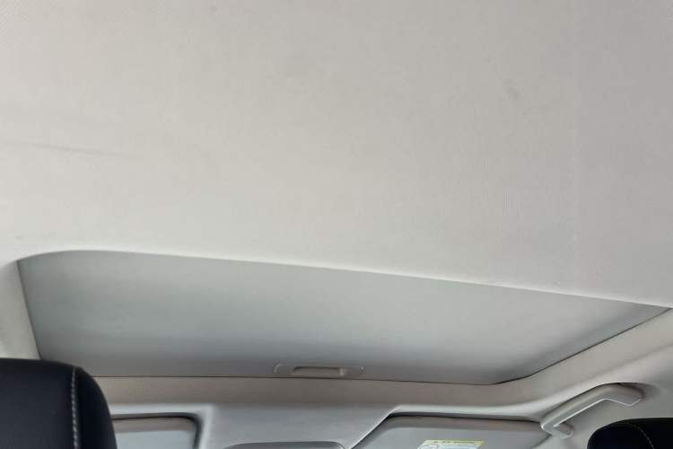 Used Ford Escort 2017 Happiness Edition 1.5L Automatic Fashion Version Headliner