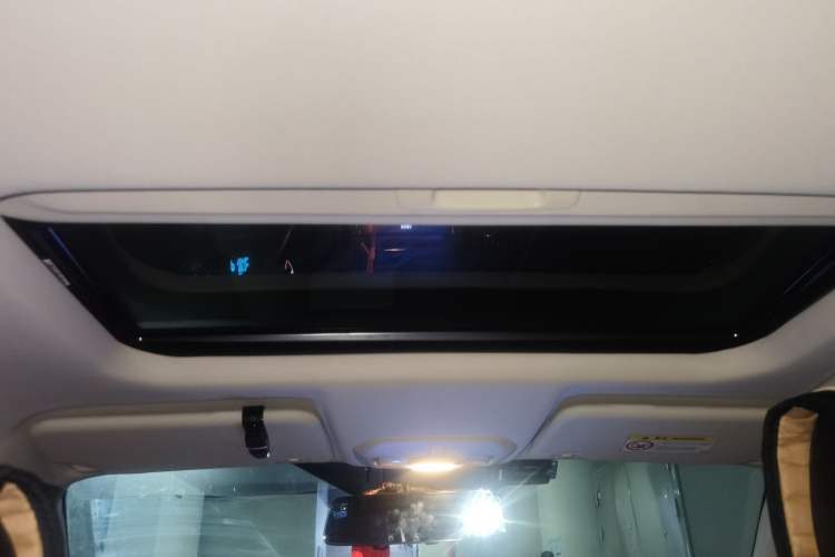 Used Ford Escort 2017 Happiness Edition 1.5L Automatic Fashion Version Headliner