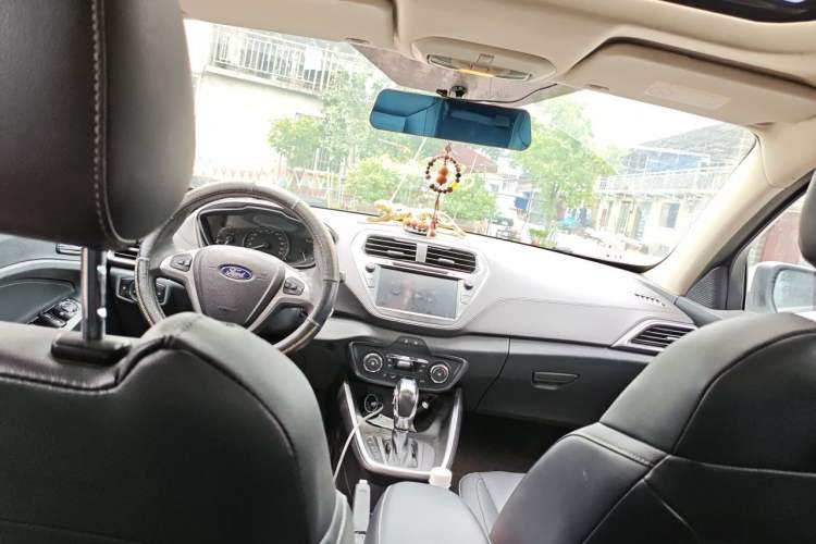 Used Ford Escort 2017 Happiness Edition 1.5L Automatic Fashion Version Headliner