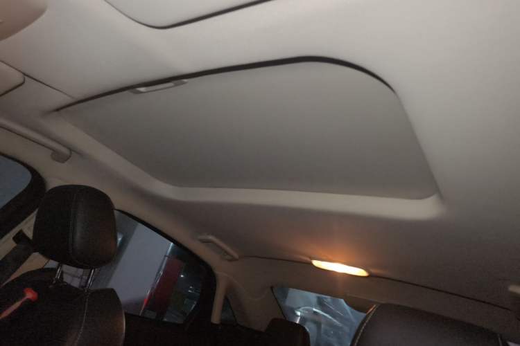 Used Ford Escort 2017 Happiness Edition 1.5L Automatic Fashion Version Headliner