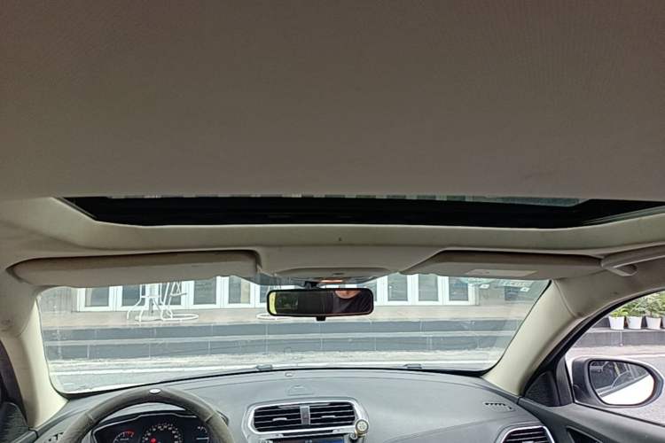 Used Ford Escort 2017 Happiness Edition 1.5L Automatic Fashion Version Headliner