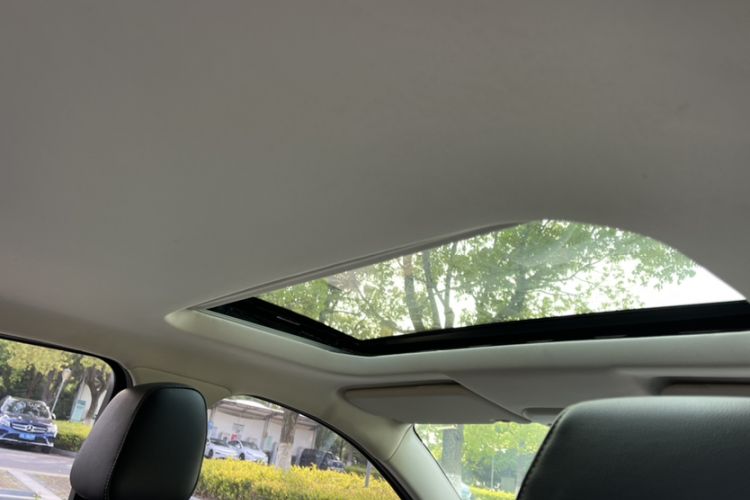 Used Ford Escort 2017 Happiness Edition 1.5L Automatic Fashion Version Headliner