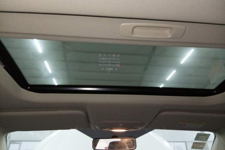Used Ford Escort 2017 Happiness Edition 1.5L Automatic Fashion Version Headliner