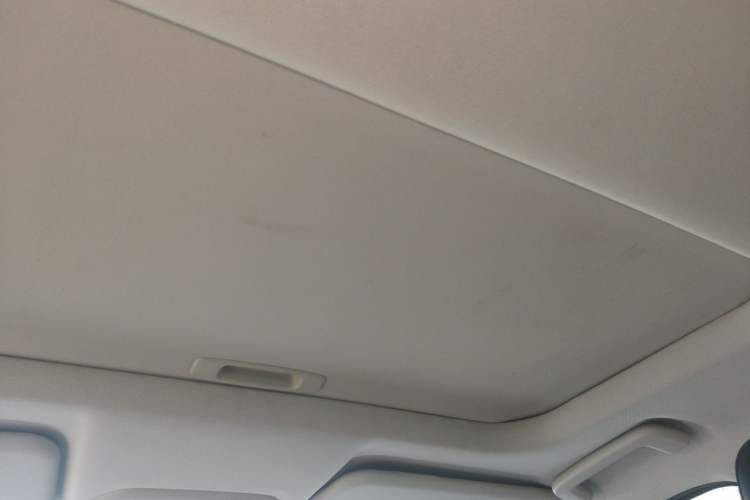 Used Ford Escort 2017 Happiness Edition 1.5L Automatic Fashion Version Headliner