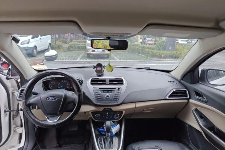 Used Ford Escort 2017 Revised Version 1.5L Automatic Comfort Edition Headliner