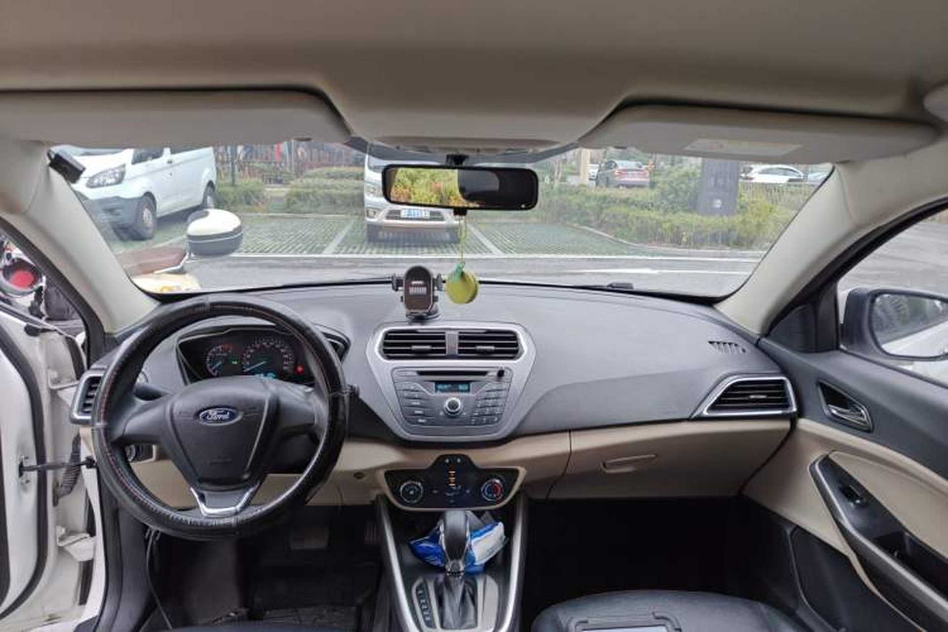 Used Ford Escort 2017 Revised Version 1.5L Automatic Comfort Edition Headliner