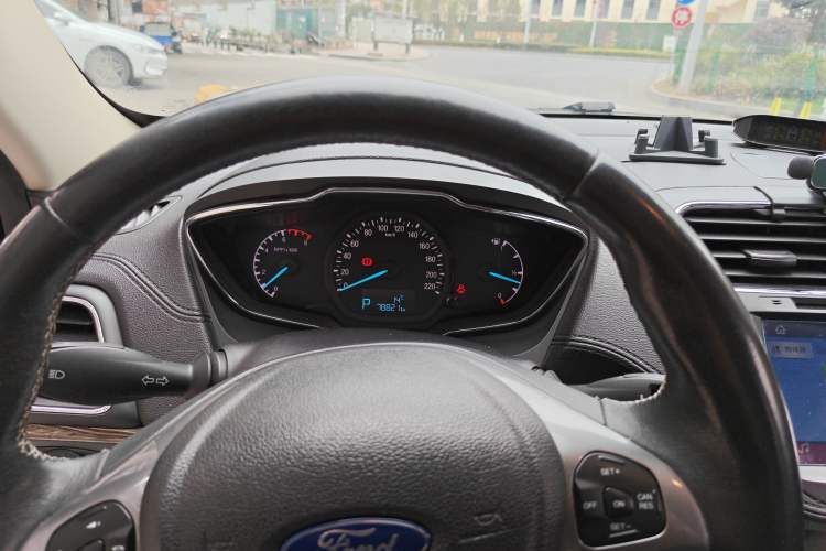 Used Ford Escort 2017 Happiness Edition 1.5L Automatic Fashion Version Instrument Cluster