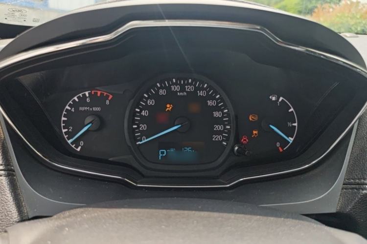 Used Ford Escort 2017 Happiness Edition 1.5L Automatic Fashion Version Interior 1