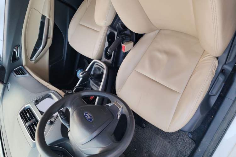 Used Ford Escort 2017 Revised Version 1.5L Manual Comfort Edition Interior 1