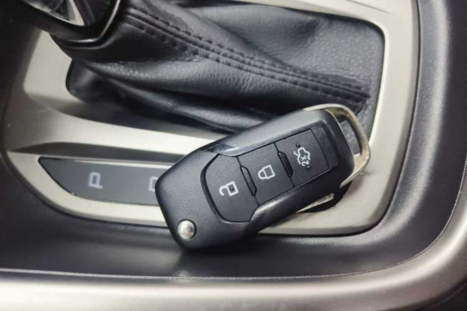 Used Ford Escort 2017 Revised Version 1.5L Automatic Comfort Edition Interior 1
