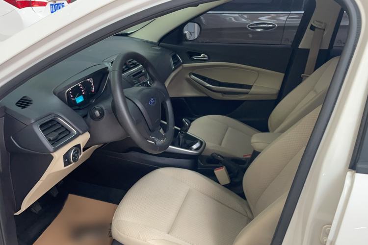 Used Ford Escort 2017 Revised Version 1.5L Manual Comfort Edition Interior 1