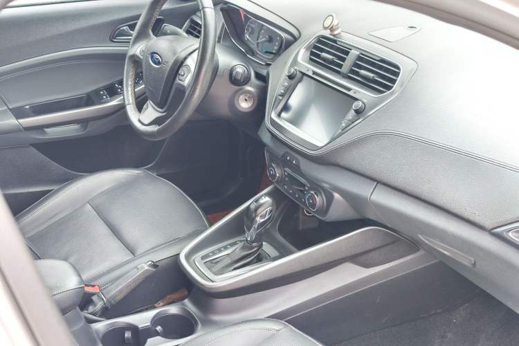 Used Ford Escort 2017 Happiness Edition 1.5L Automatic Fashion Version Interior 1